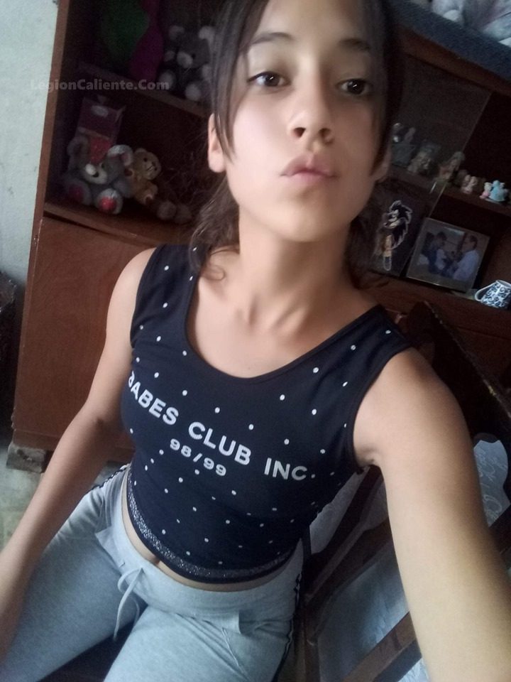 Fernanda adolescente se filtran todos sus nudes 1