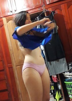 Viene a mi casa a estudiar y se va toda abierta 19