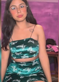 Filtrando las fotos de mi ex por putita 17