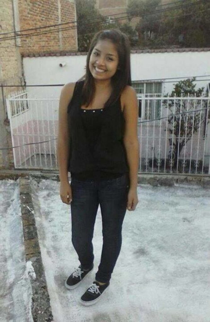 Pendeja putipobre filtrada por su ex novio 1