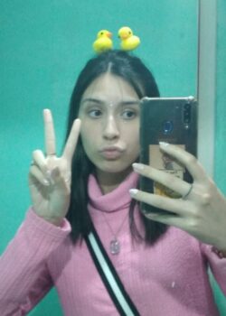 Pendejita colegiala con tremendo culo termina filtrada 5