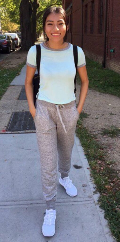 Aporte de morrita colegiala de rico culito 1