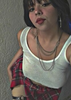 Pendeja putita gotica se filtran todas sus fotos atrevidas 4