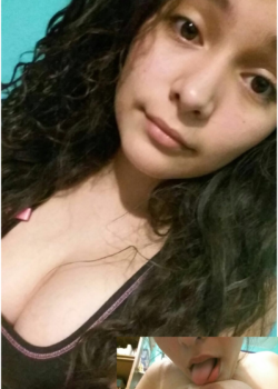 Pendeja colegiala de apenas 18 añitos tiene ricas tetas 7