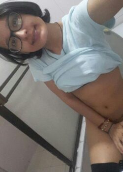 Luciana pendeja putita enseñando su rico cuerpo 5
